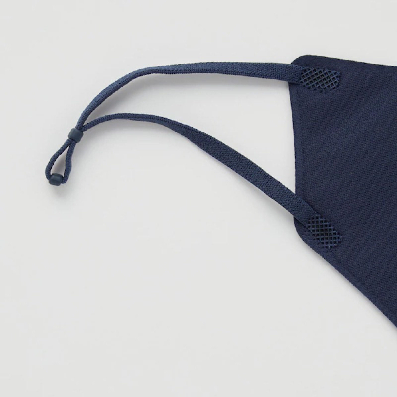 Khẩu trang chống nắng làm mát Airism Uniqlo cut tia UV