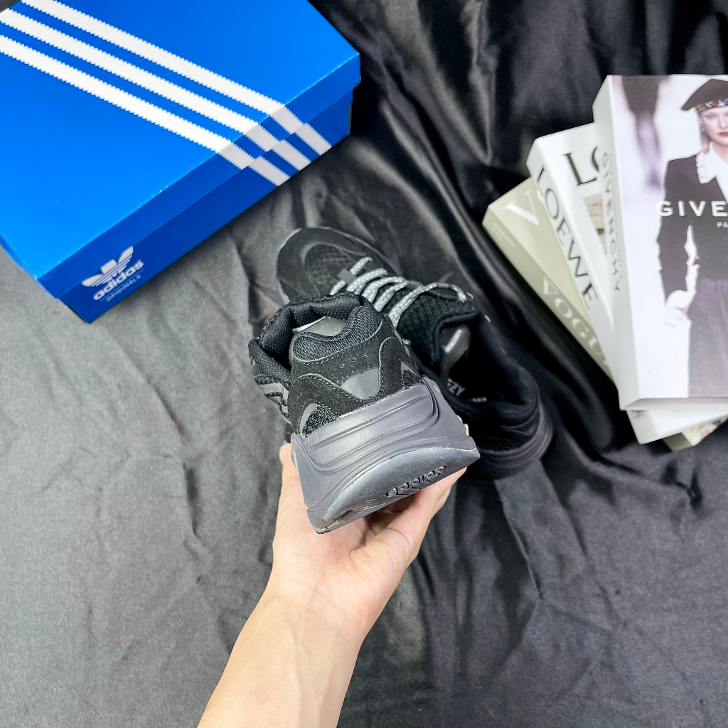 Giày Thể Thao Yz700 STT Đen Phản Quang Full Box Hàng Cao Cấp. Nghĩa Đăng Sneaker