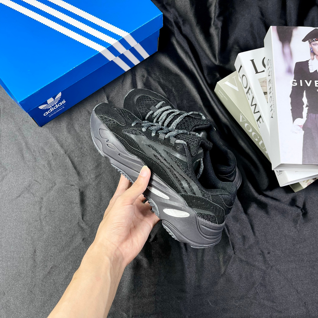 Giày Thể Thao Yz700 STT Đen Phản Quang Full Box Hàng Cao Cấp. Nghĩa Đăng Sneaker