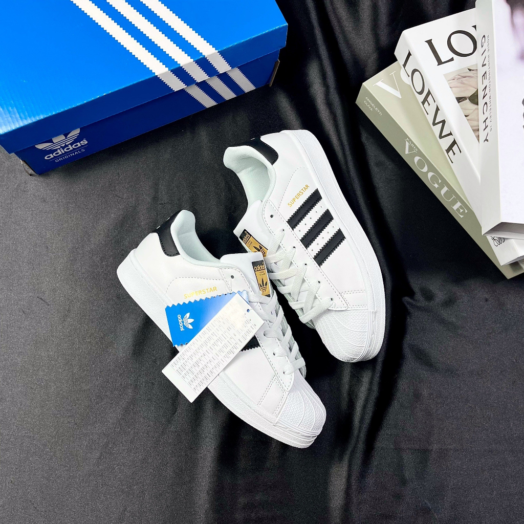 Giày Thể Thao Sò Tem Vàng Basic Cực Dễ Phối Đồ. Nghĩa Đăng Sneaker