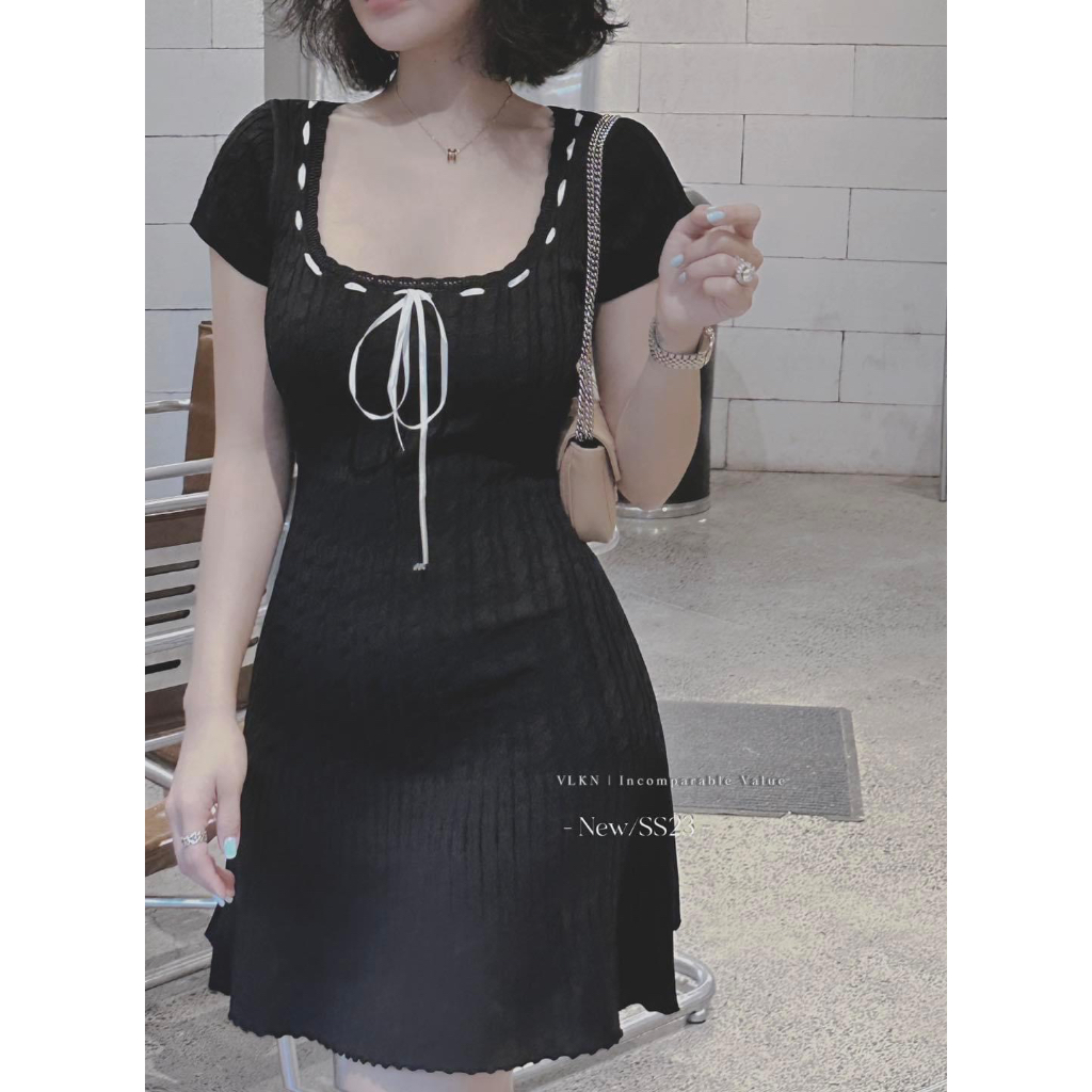 Đầm len dây viền nơ tiểu thư