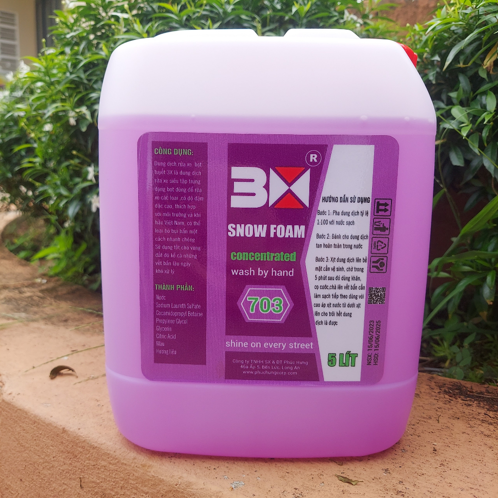 NƯỚC RỬA XE BỌT TUYẾT CHUYÊN DỤNG CHO Ô TÔ XE MÁY 3X 703 SIÊU TIẾT KIỆM