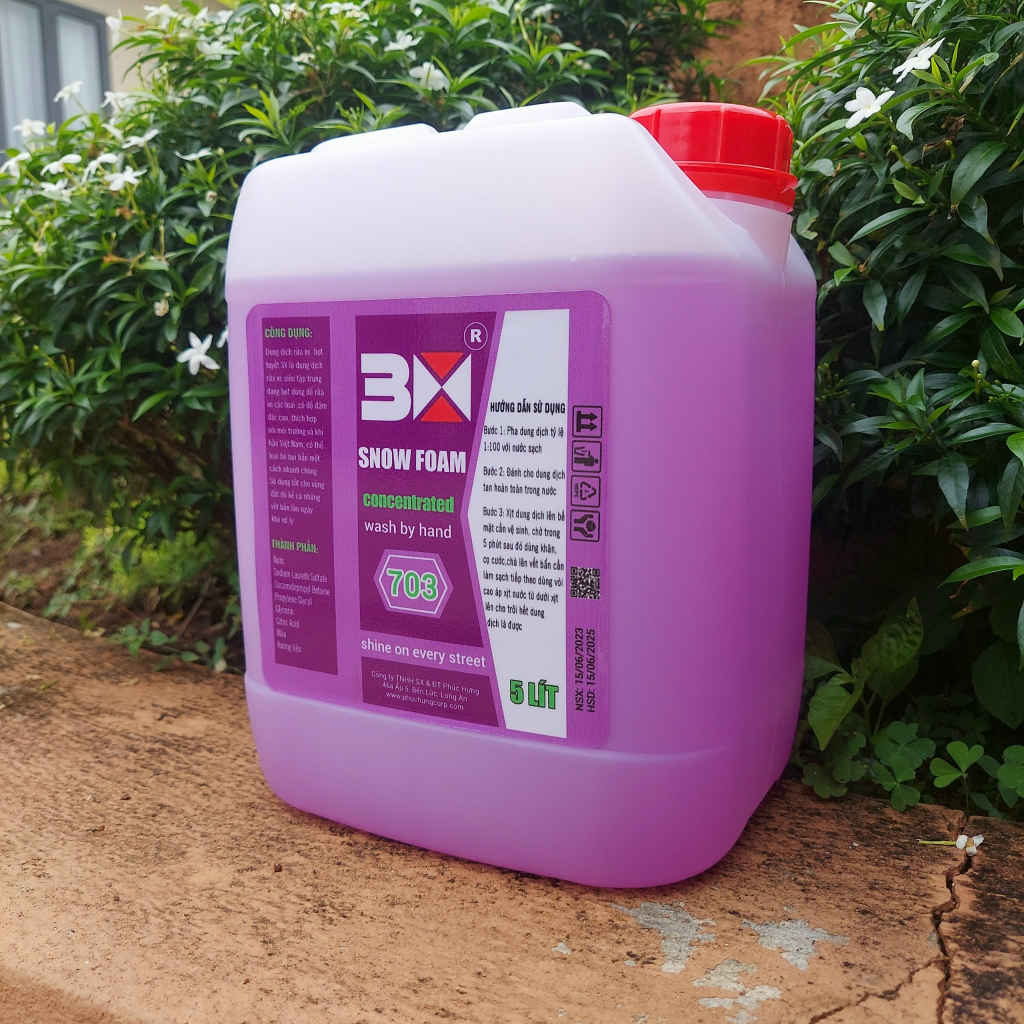 NƯỚC RỬA XE BỌT TUYẾT CHUYÊN DỤNG CHO Ô TÔ XE MÁY 3X 703 SIÊU TIẾT KIỆM