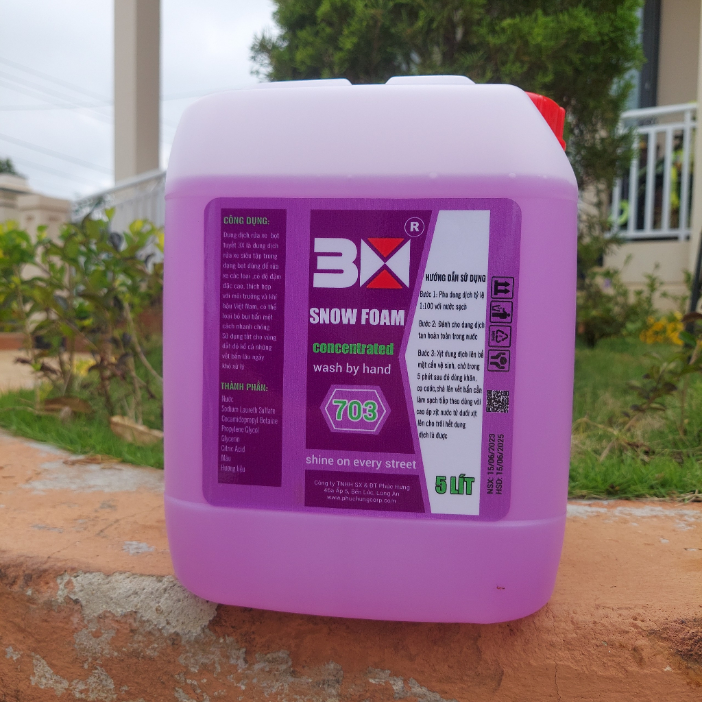 NƯỚC RỬA XE BỌT TUYẾT CHUYÊN DỤNG CHO Ô TÔ XE MÁY 3X 703 SIÊU TIẾT KIỆM