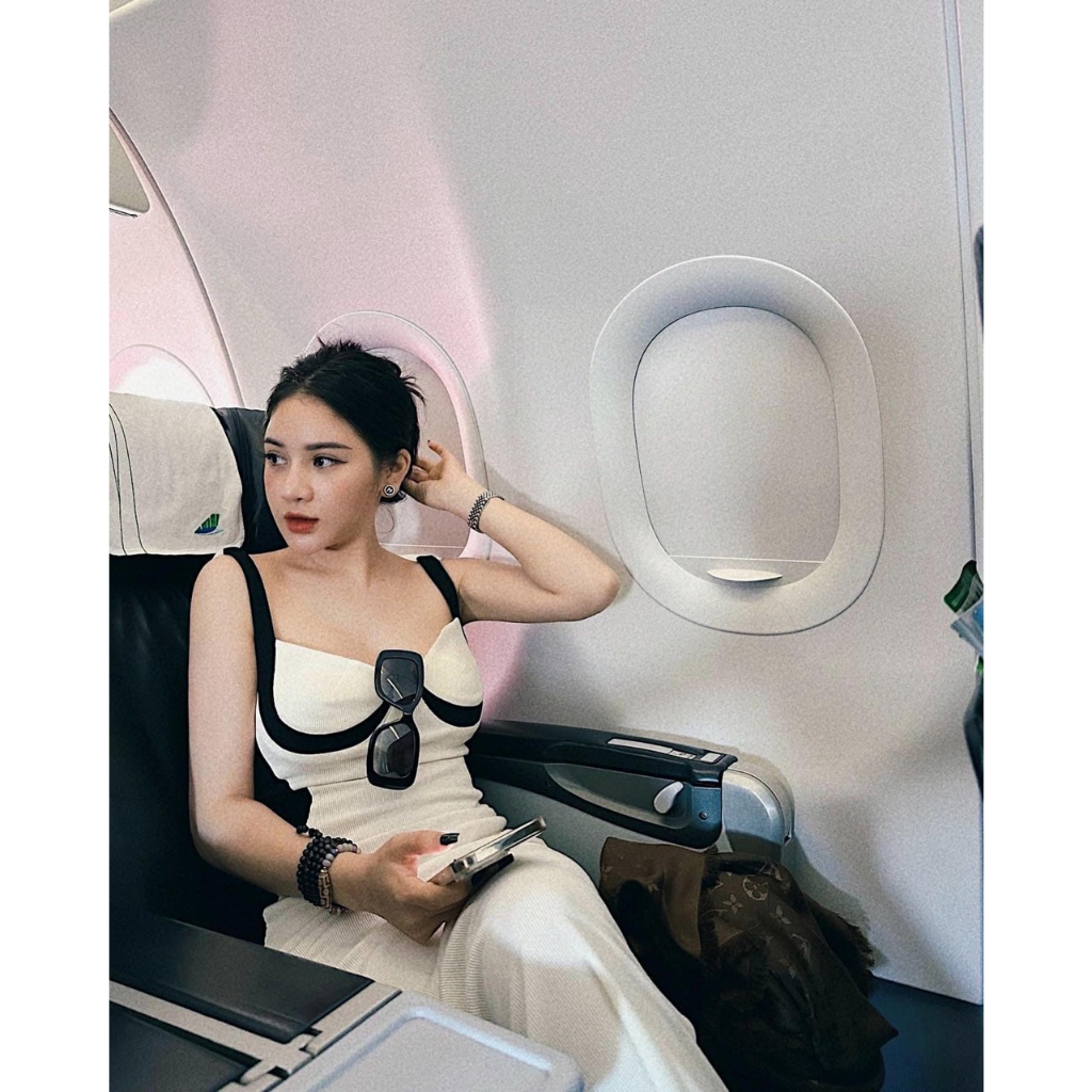 Váy Body Dáng Dài Viền Đen, Chất Zip Sịn Loại 1 Siêu Hot Hit