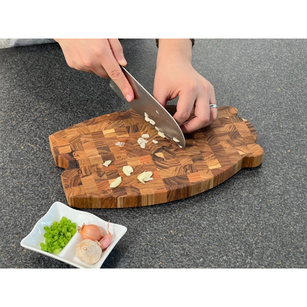 Thớt gỗ Teak Kaiyo cao cấp hình thú cute, không lo mối mọt, mốc hay cong vênh, hình cá, lợn, mèo, gấu, giỏ