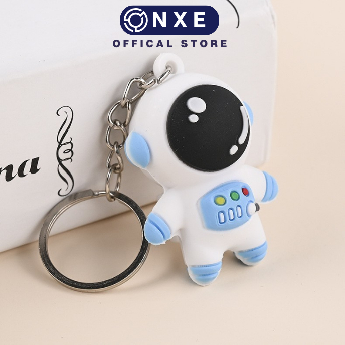 Móc khóa xe máy ô tô onxe mẫu phi hành gia mini siêu cute