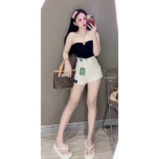 Áo len ống cài khoen ngực