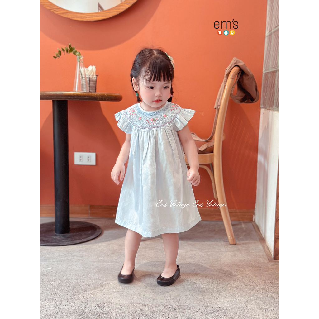 Váy smock thêu tay bé gái xanh ngọc em's
