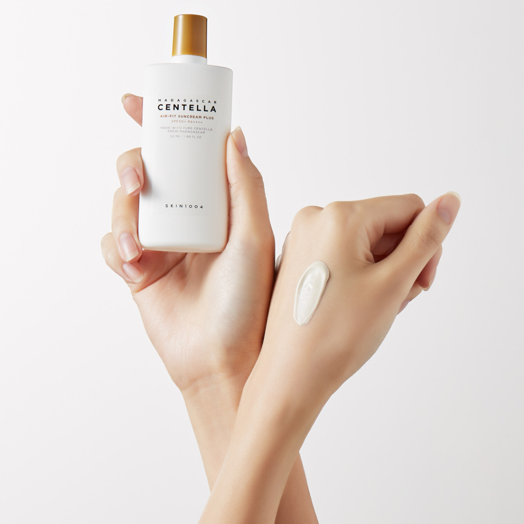 Kem chống nắng Skin1004 Madagascar Centella Air-Fit Suncream Plus 50ml