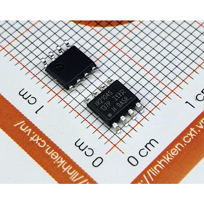 IR2104S IC Gate Driver HALF-BRIDGE SOP-8