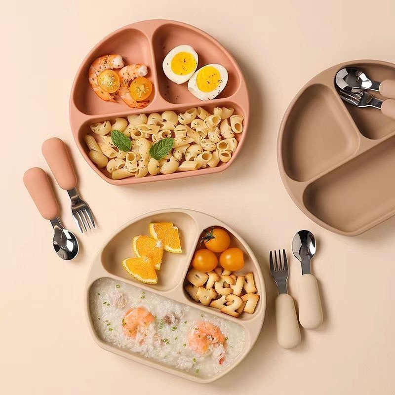 Thìa dĩa tập xúc inox cán ngắn cùng màu bát ăn dặm silicon gấu cho bé