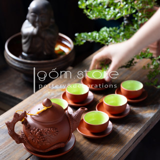 Ấm trà tử sa Bát Tràng đắp nổi hoa phù dung