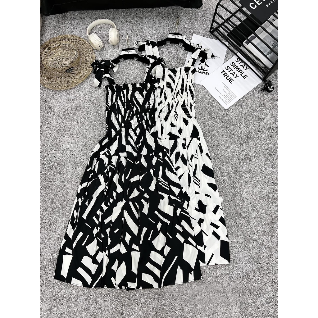 Maxi Hình Học Full Hai Màu Trắng Đen Đũi Gân Xịn Đẹp, Freesize Dưới 55 Kg