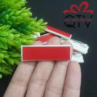 GHIM CÀI BẢNG TÊN