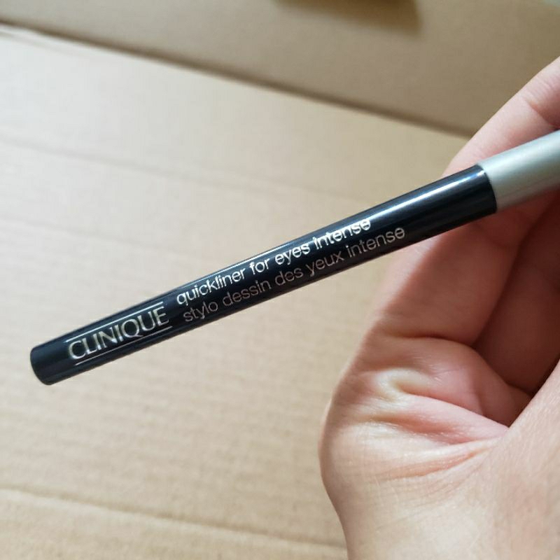 Bút chì eyeliner Clinique Quick liner for eyes intense 0.14g