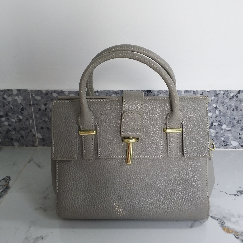 Túi xách nữ dành cho quý cô công sở, siêu xinh siêu sang, lỗi nhẹ bán tặng kèm đơn