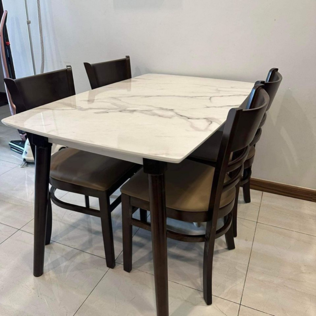 Bàn ăn giả đá 4 ghế cabin - bàn ăn 4 ghế gỗ cau su tự nhiên màu nâu - hàng chính hãng bảo hành 12 tháng