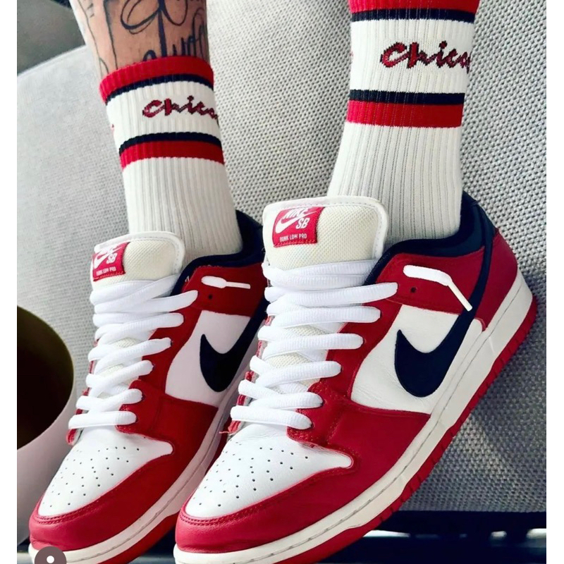 Giày SB Dunk Low Chicago Bred White Lai Au