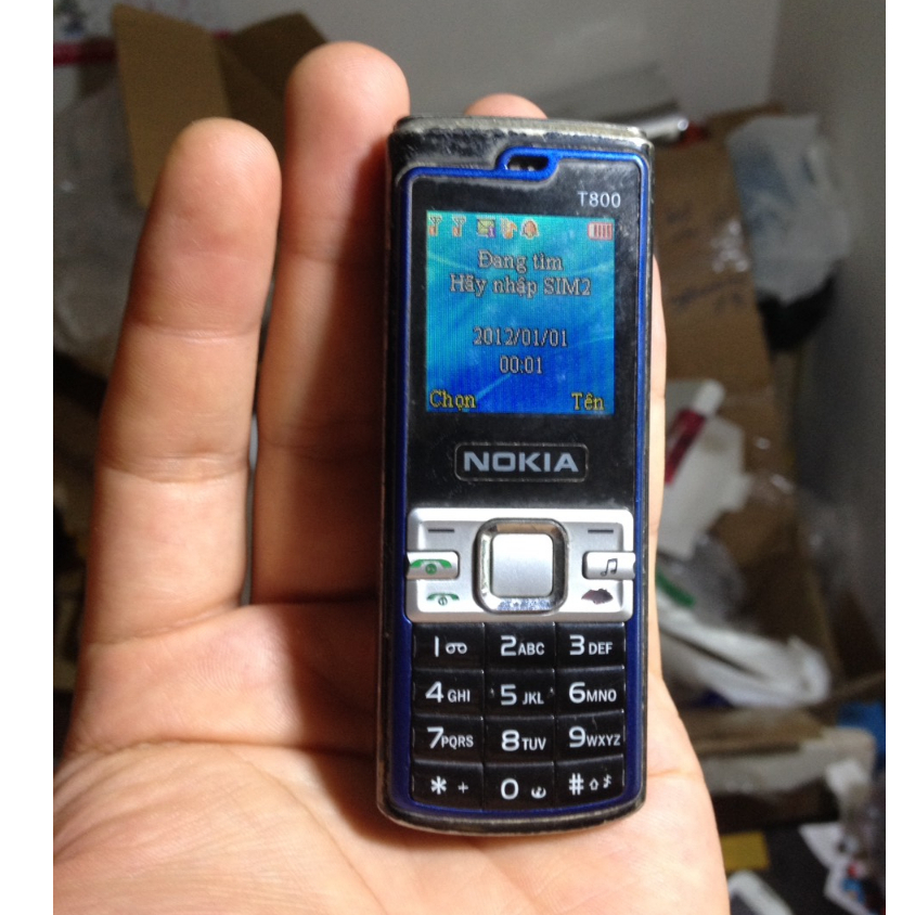Xác NOKIA N72 phiên bản Tàu mini T800 màn nét, phím bấm được , gắn sjm không thấy sóng, không bin, anh em sưu tầm
