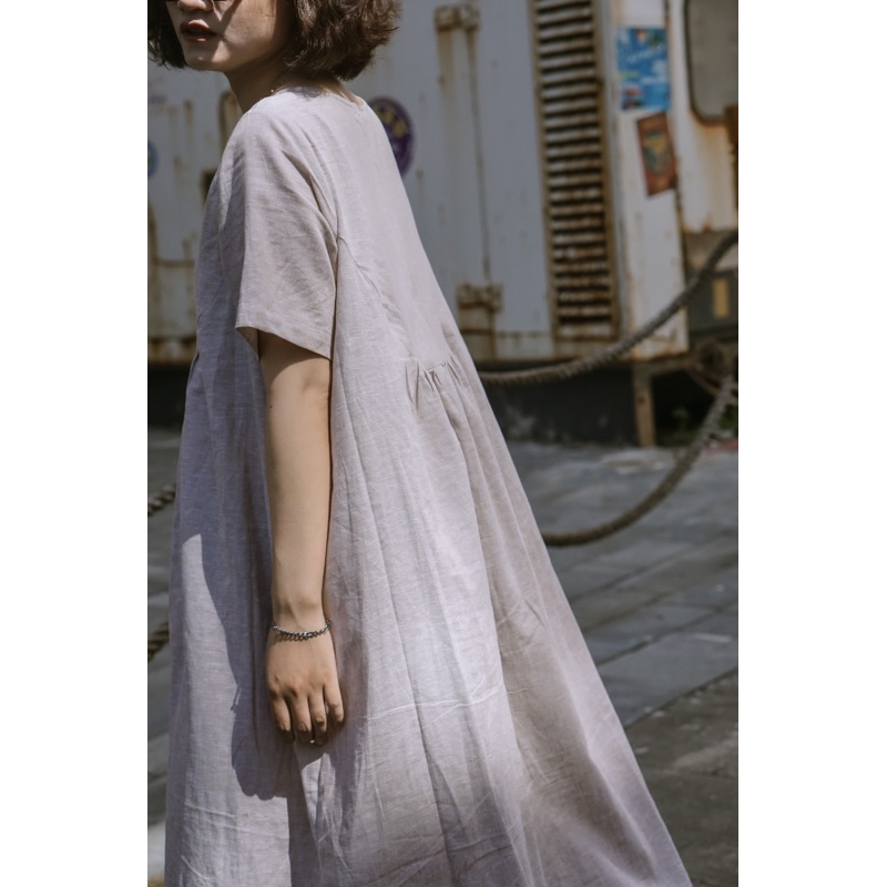 Váy babydoll cổ tròn