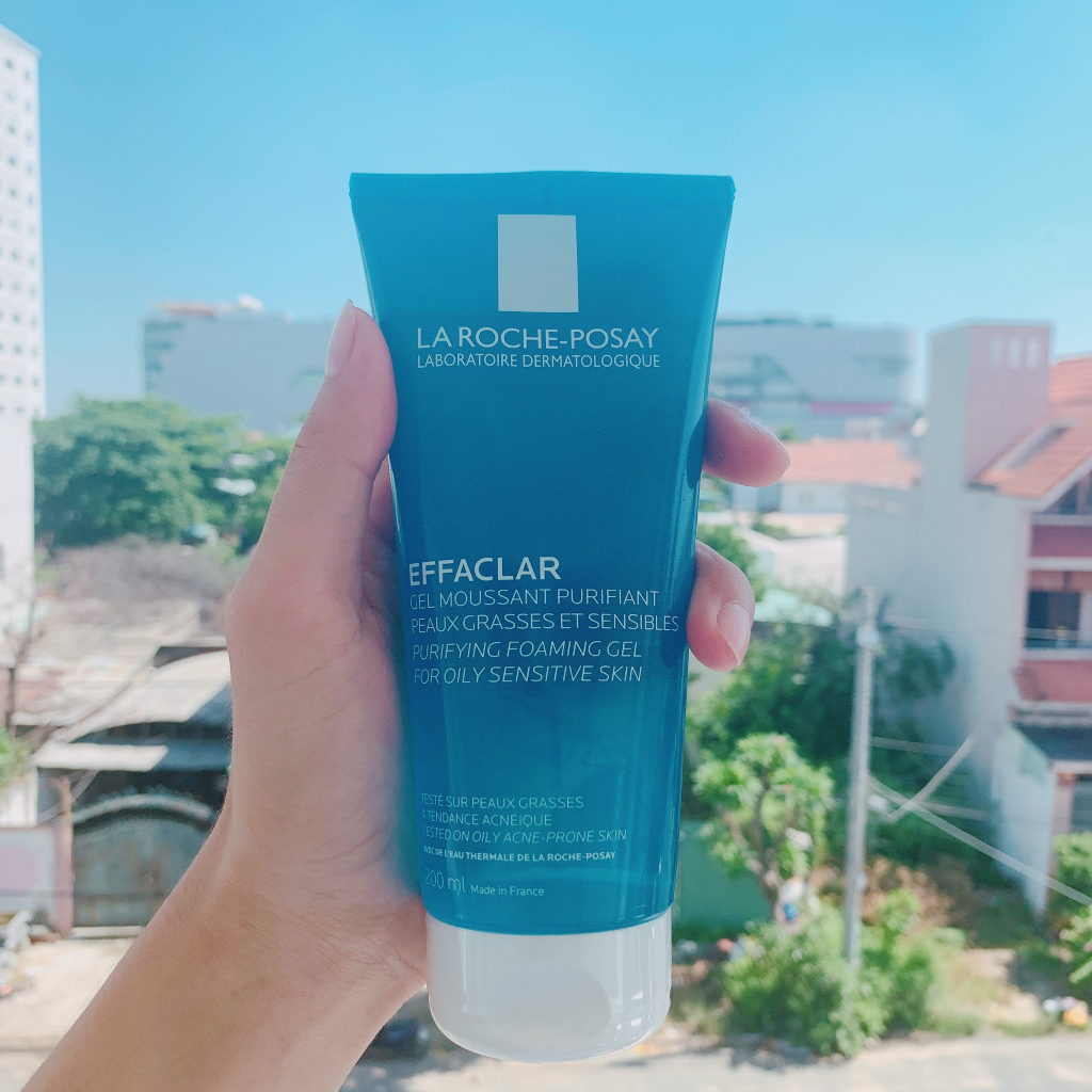 Sữa Rửa Mặt La Roche Posay Làm Sạch Da Cho Da Dầu Mụn Nhạy Cảm Effaclar Gel 200ml