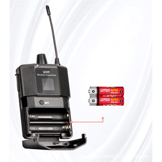 Micro đeo tai - cài đầu sóng UHF