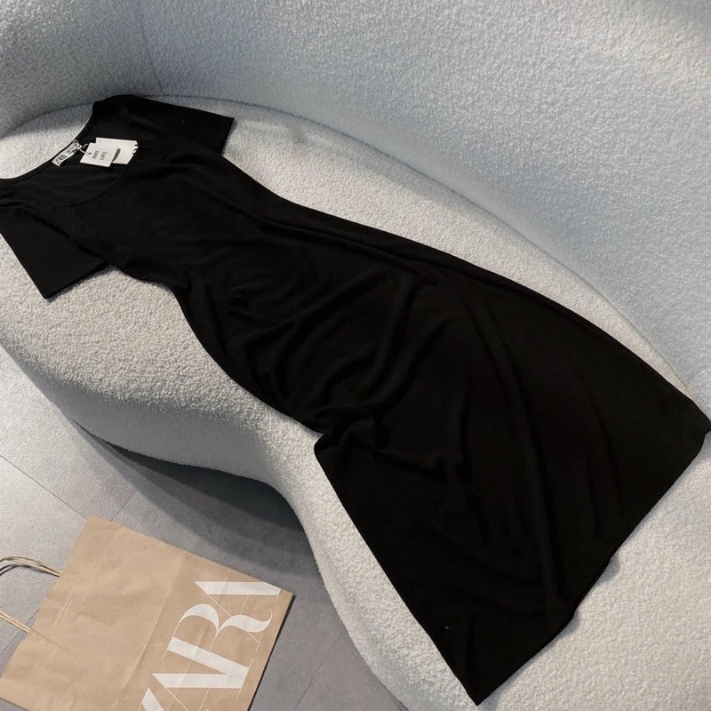 💥sỉ💥váy cho con ti- váy bầu -Đen cổ U chân xoè