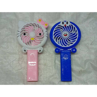 Đồ chơi quạt cầm tay chạy pin ddorremon, kitty, đồ chơi quạt cầm tay cho bé gập được