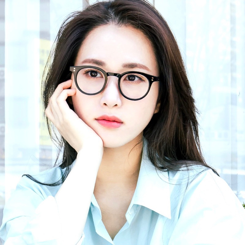 Thanh lý gọng kính Milan bản chuẩn kèm hộp