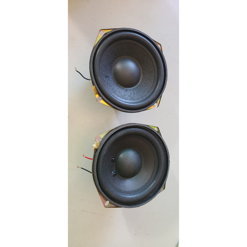 Cặp Loa 1 tất 3  2 ê măng , ngoại hình đẹp 2 cái giá 170k