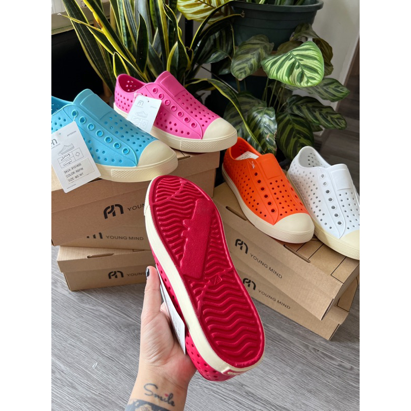 Giầy đi mưa Young Mind