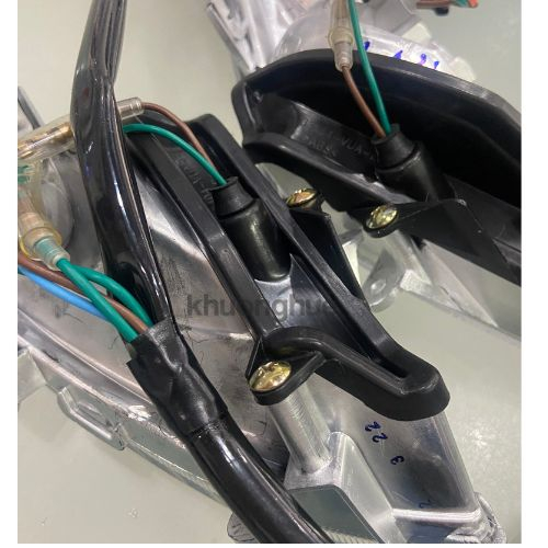 Bộ Đèn Xi Nhan Trước Xe ATTILA phun xăng FI