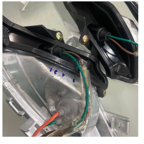 Bộ Đèn Xi Nhan Trước Xe ATTILA phun xăng FI