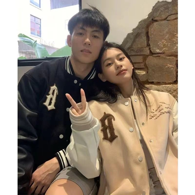 Áo Khoác Bomber Bóng Chày Varsity Hoạ Tiết Thêu Chữ Phối Tay Da Phong Cách Hiphop Thời Trang Nam Nữ