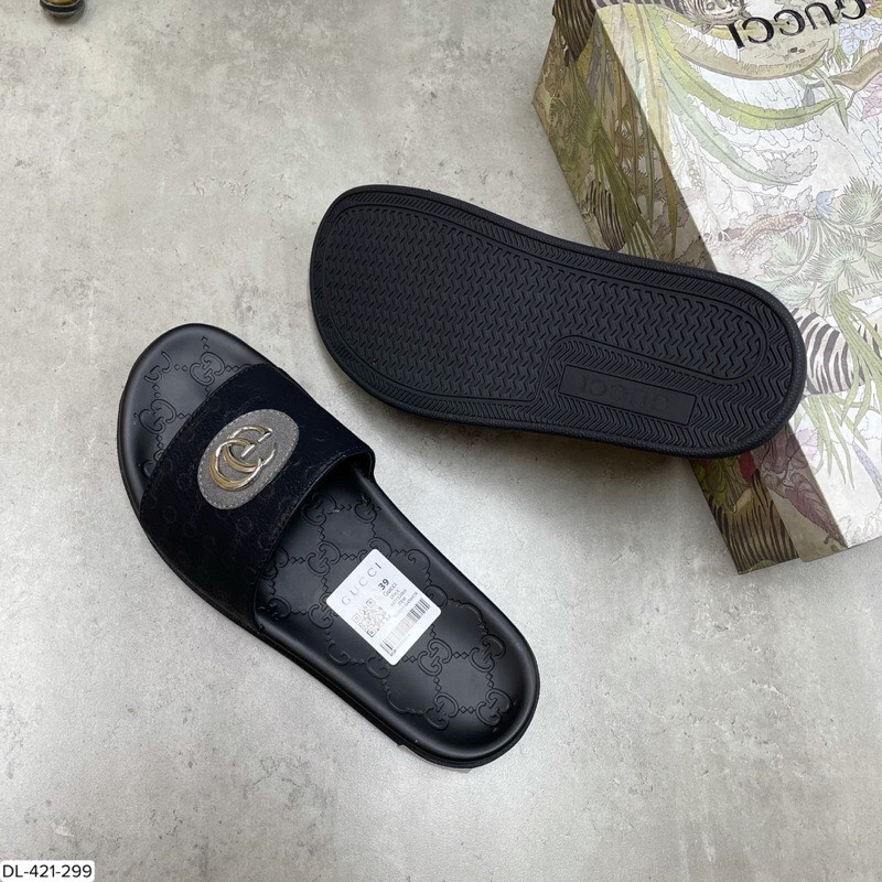 Dép lê quoai ngang gc họa tiết in chìm .mẫu dép hot nhất 2023 full bin box!