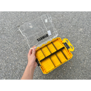 Hộp dụng cụ (nhựa) đựng vít Dewalt DWAN2190