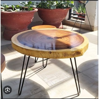 Mặt bàn tròn bằng gỗ me tây dày 5cm cho quán cafe sân vườn