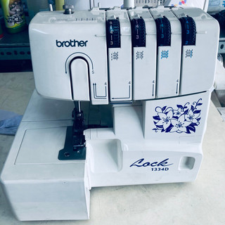 Máy vắt sổ gia đình JUKI /BROTHER 4 chỉ Nhật nội địa , chập áo thun đẹp , xén vải mượt