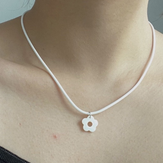 Vòng cổ dây vải HOA VỎ SÒ trắng - VUONQUOA