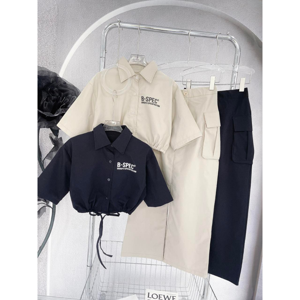 SET ÁO CROPTOP RÚT DÂY CỔ BẺ + CHÂN VÁY XẺ TÚI HỘP