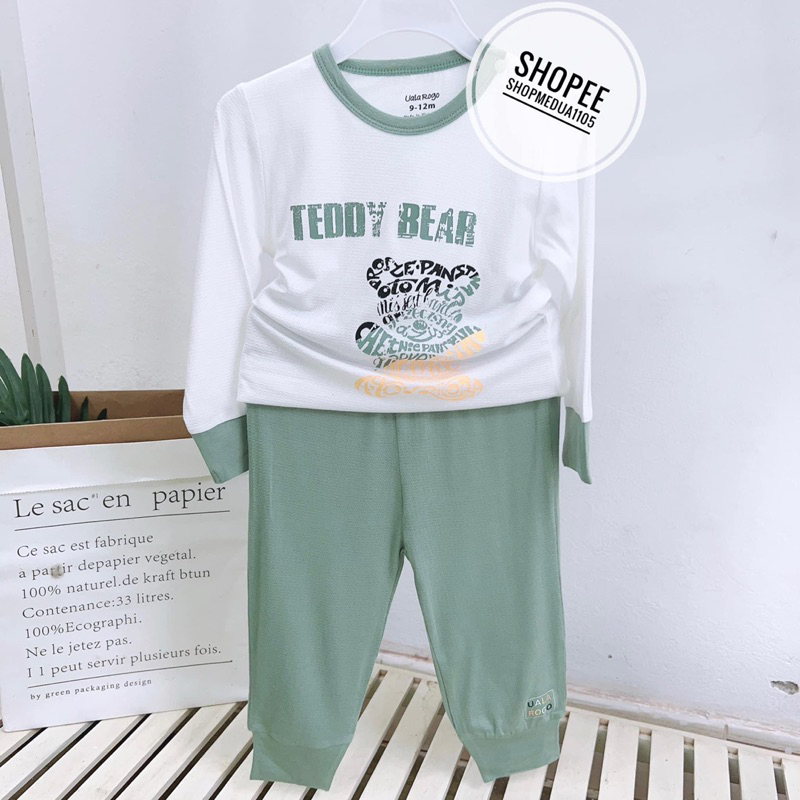 -Bộ dài tay gỗ sồi hoạ tiết