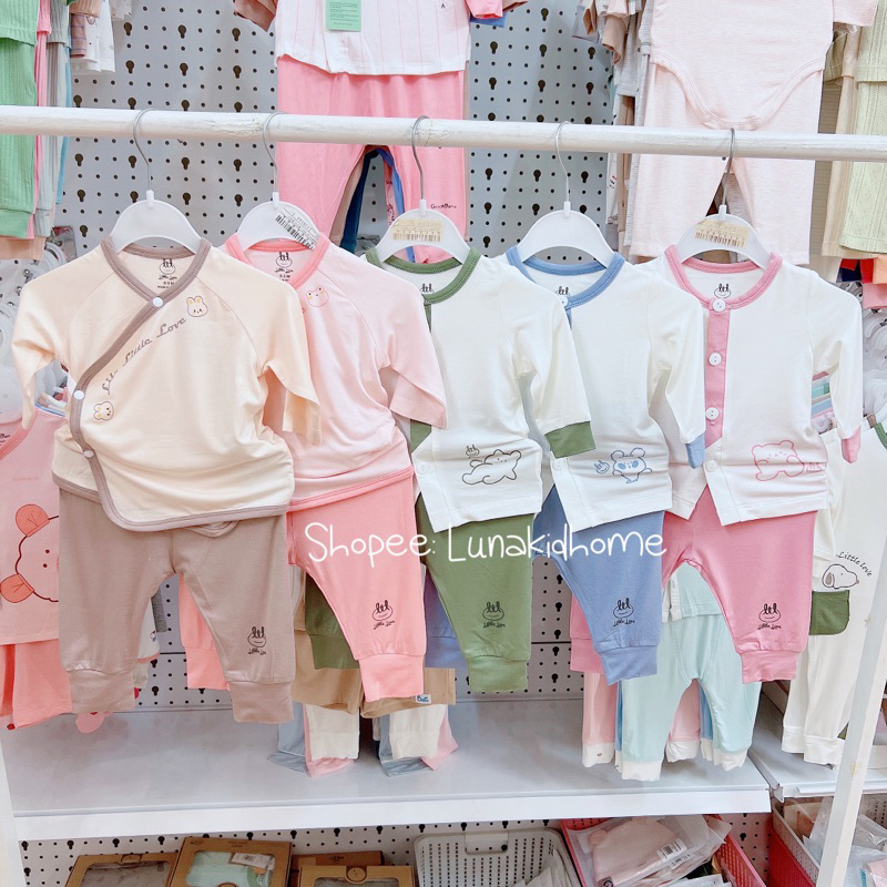 Bộ sơ sinh dài tay Little Love mềm mịn vải smoothy (0-3M tặng mũ tất, 3-6M tặng yếm)