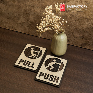Bảng gỗ Pull Push chất liệu gỗ dán cửa bằng keo 2 mặt