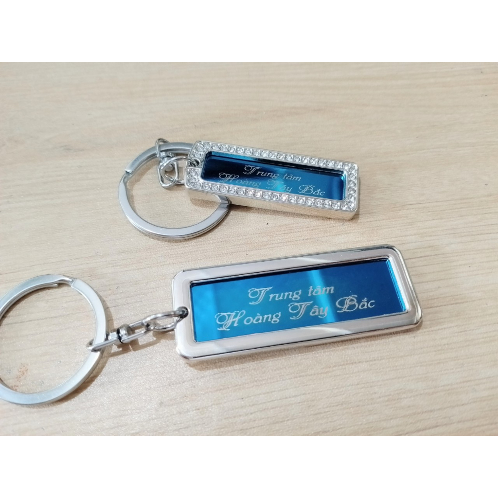 Móc Khóa Khắc Tên, Số Điện Thoại, Thương Hiệu Công Ty kích thước 2*5cm
