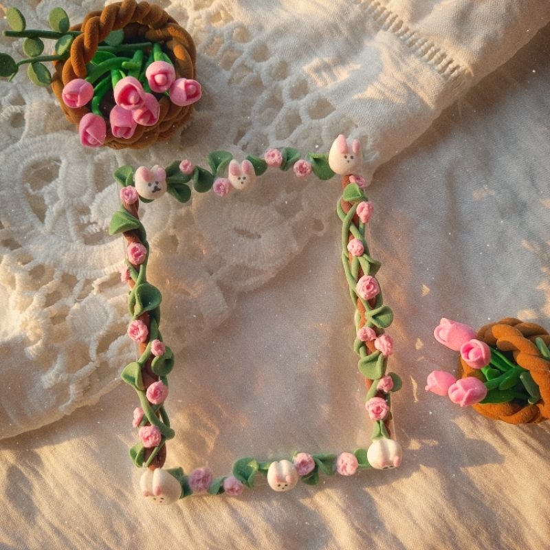 TOPLOADER DECOR ĐẤT SÉT RABBIT topdeco thỏ trắng hoa hồng đáng yêu