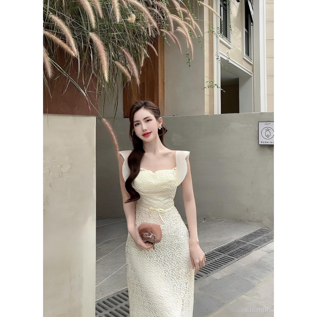 Đầm ren. Có 1. màu. KÈm hình chụp thật 100%. SIze dưới 54kg vừa. ĐƠn giản mà đẹp. Mua nhanh kẻo hết nha