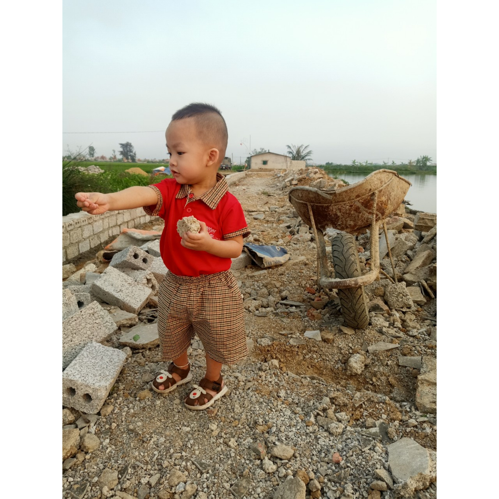 Bộ quần áo trẻ em Vietjet