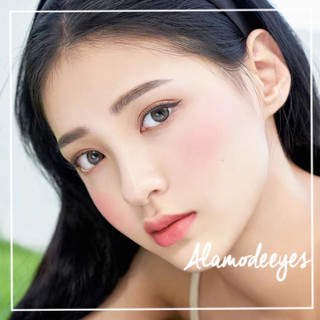 Lens xám chấm