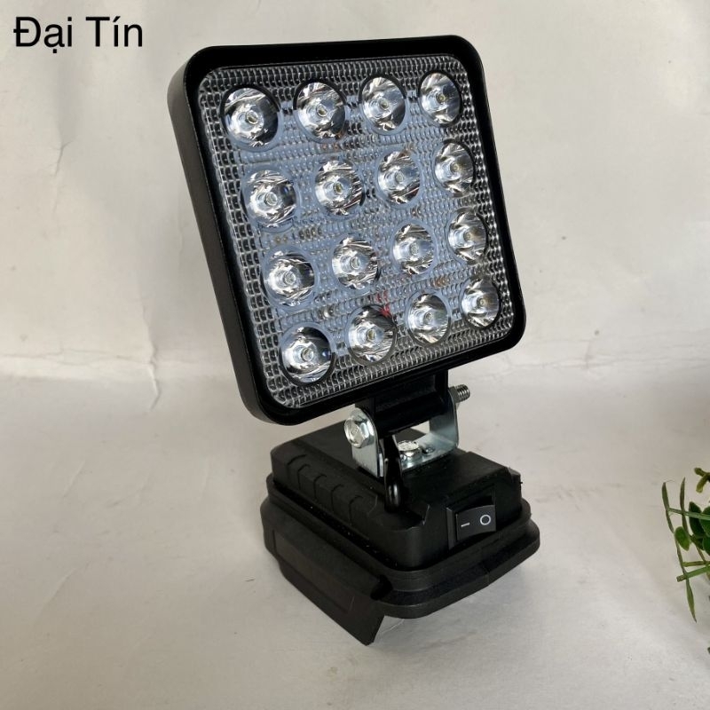 ĐÈN PIN CHÂN MAKITA THÔNG DỤNG 18 - 21V